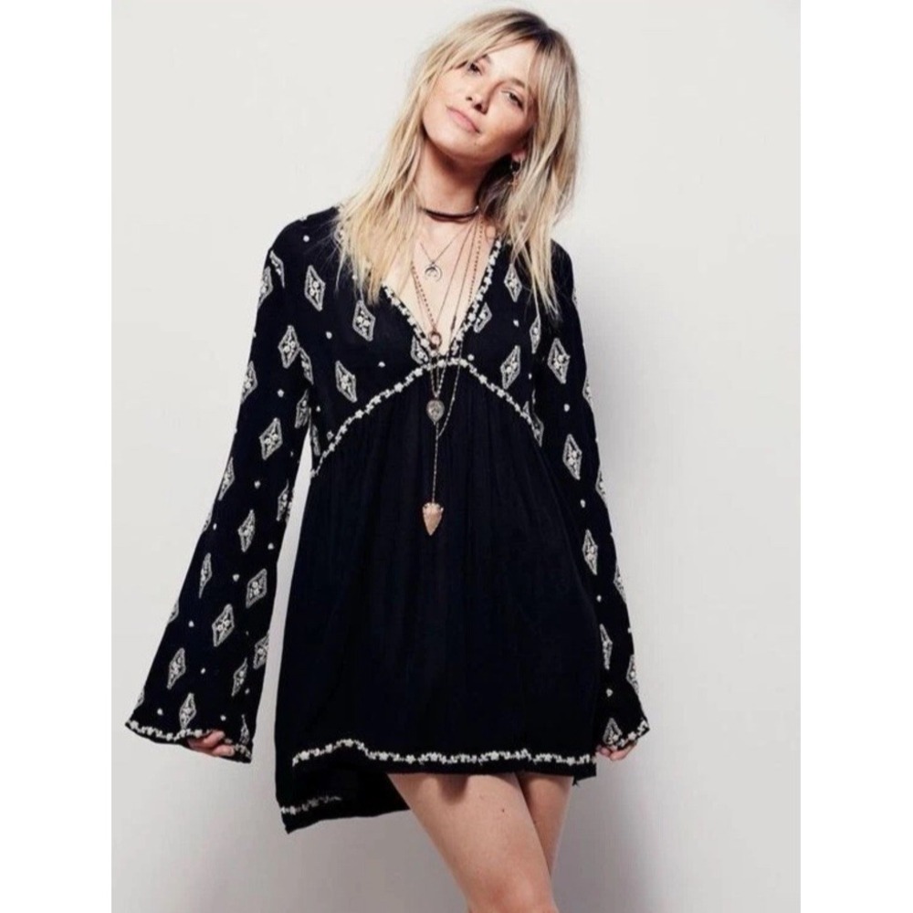 Free People Black Diamond Embroidered Tunic Top M BoHo Flare Sleeves Whimsigoth